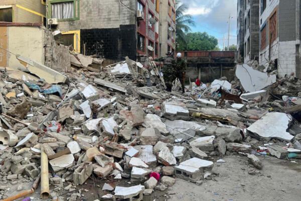 Un muerto y cuatro heridos tras derrumbe de edificio en Colombia