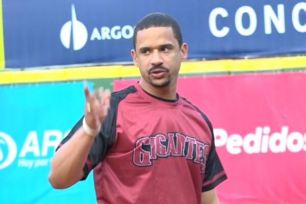Víctor Estévez, nuevo coach de banca de los Gigantes del Cibao
