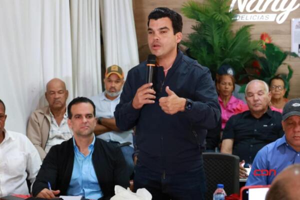 Wellington Arnaud, director ejecutivo del Instituto Nacional de Aguas Potables y Alcantarillados (INAPA). (Foto, fuente externa)