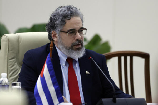 El representante de Cuba en la XXIX Cumbre Iberoamericana, Rodolfo Benítez