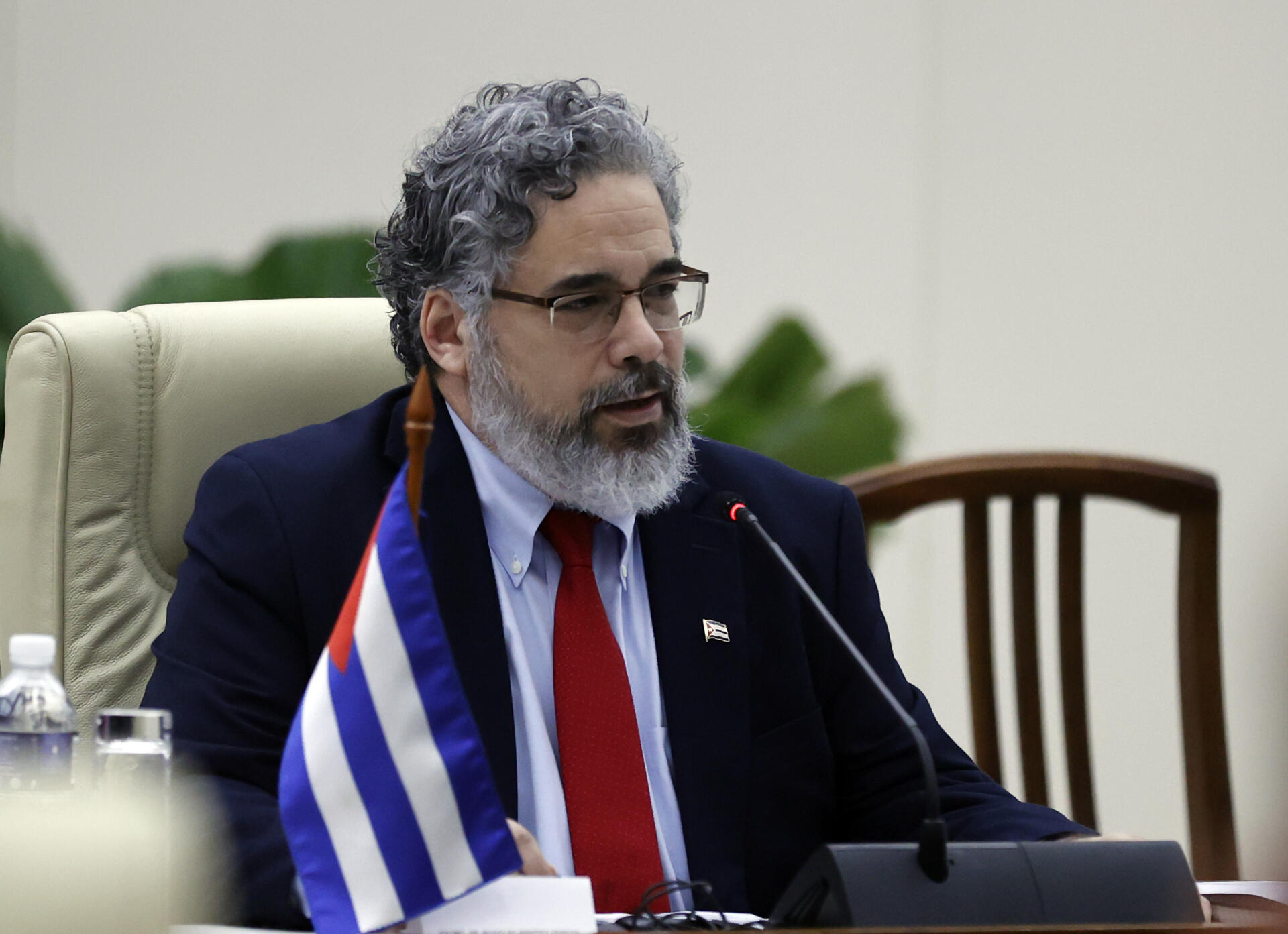 El representante de Cuba en la XXIX Cumbre Iberoamericana, Rodolfo Benítez