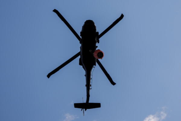 Fotografía de archivo e donde se ve un helicóptero black hawk