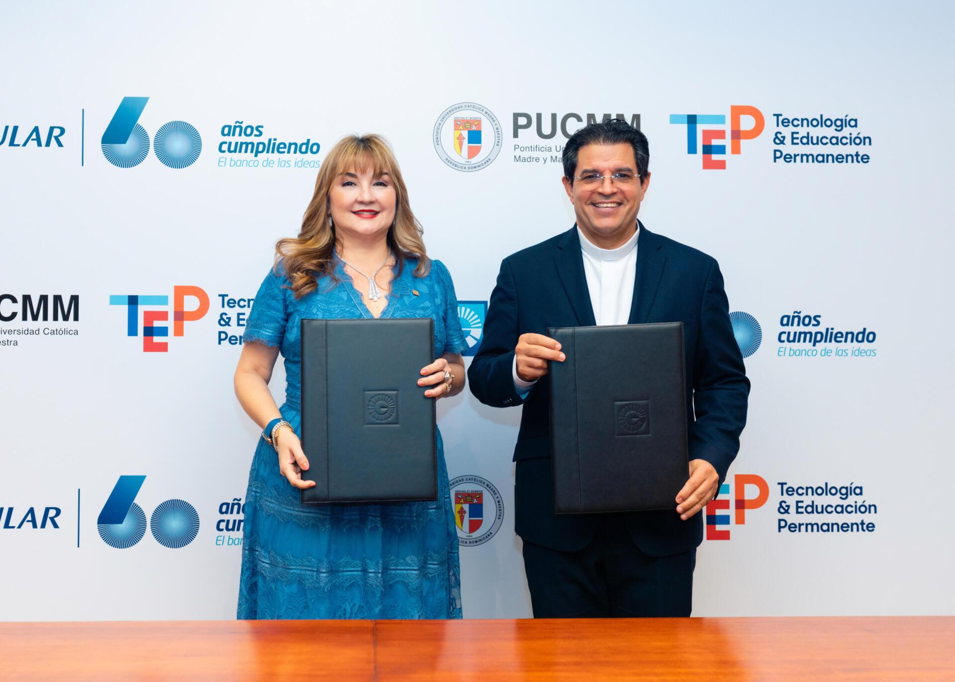 Popular y PUCMM fortalecerán el talento de colaboradores en gestión bancaria