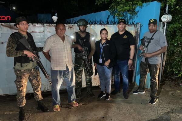 Ejército y Migración intervienen Hotel en Montecristi.(foto, fuente externa)