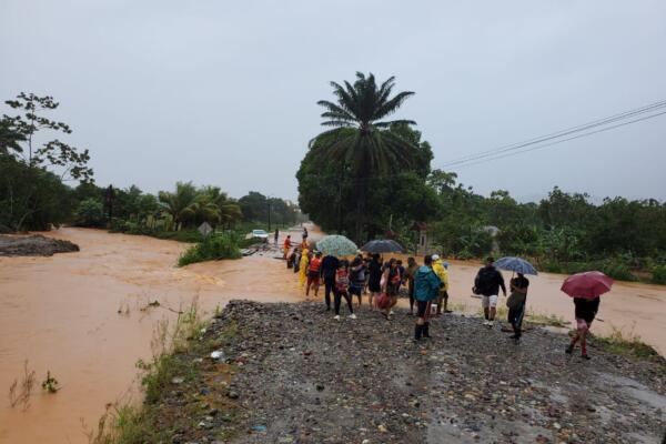 Un muerto y más de 47.000 personas afectadas por la tormenta tropical Sara en Honduras