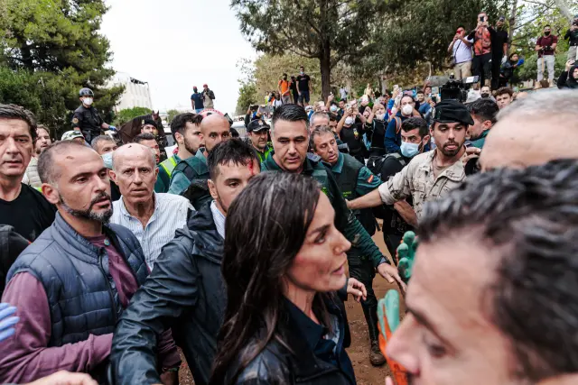 Estallido en Valencia: Población se levanta contra una clase política polarizada