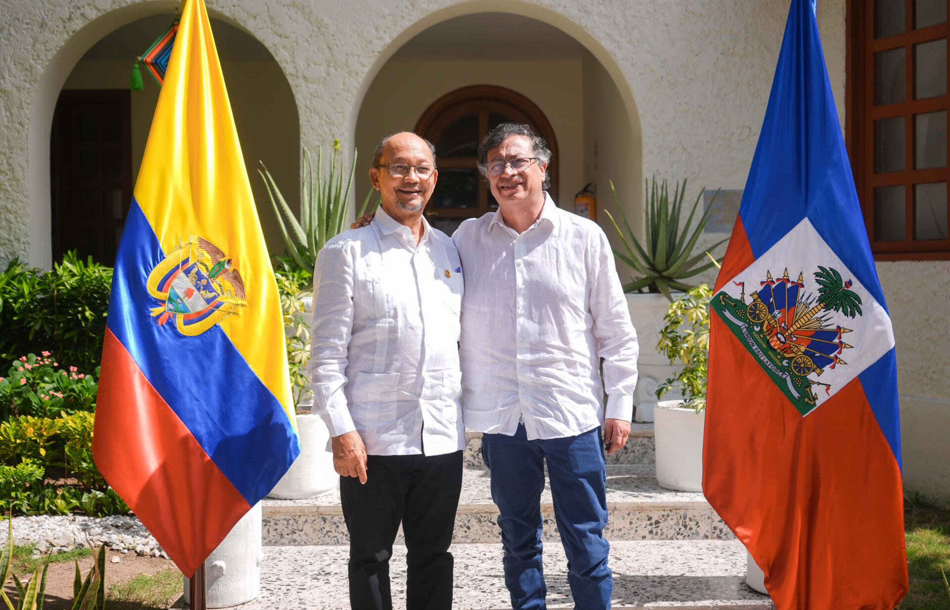 Petro y el presidente de transición de Haití celebran el primer gabinete binacional