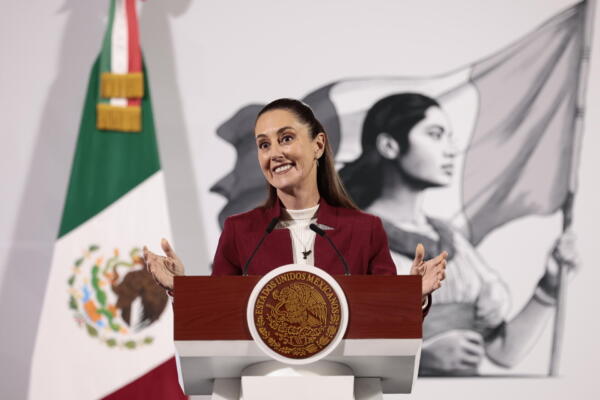 La presidenta de México, Claudia Sheinbaum, participa este jueves durante una rueda de prensa en Palacio Naciona