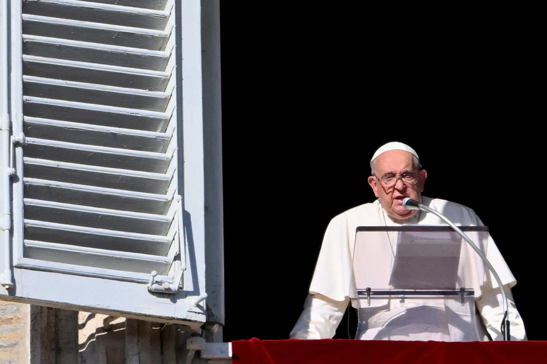 El papa urge a los políticos de Líbano elegir a un presidente "inmediatamente"