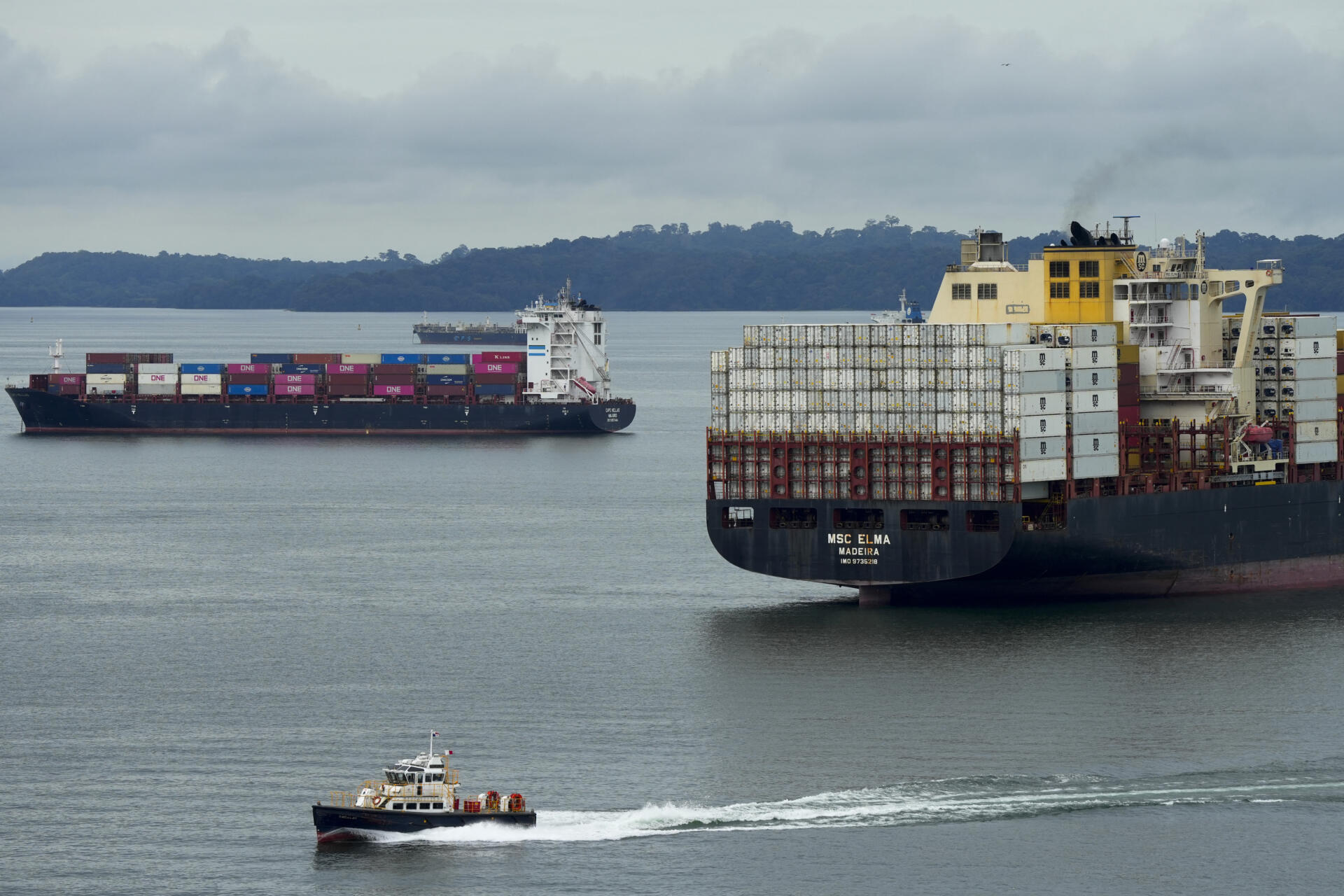 El canal de Panamá festeja 25 aniversario en manos panameñas con homenaje a Carter