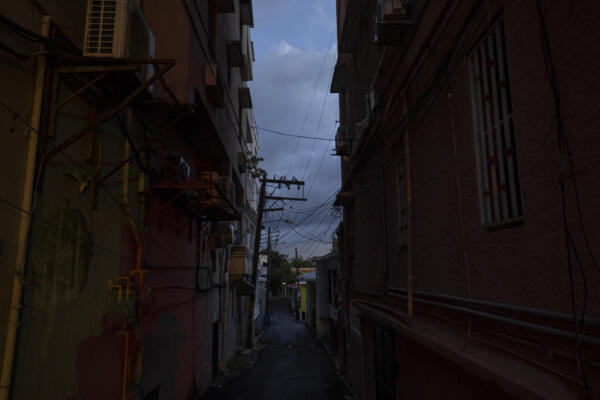 Puerto Rico sufre apagón masivo a pocas horas de la Nochevieja