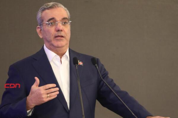 Abinader exhorta a esperar informe de la DNCD y DEA sobre droga incautada recientemente. (foto, fuente externa)