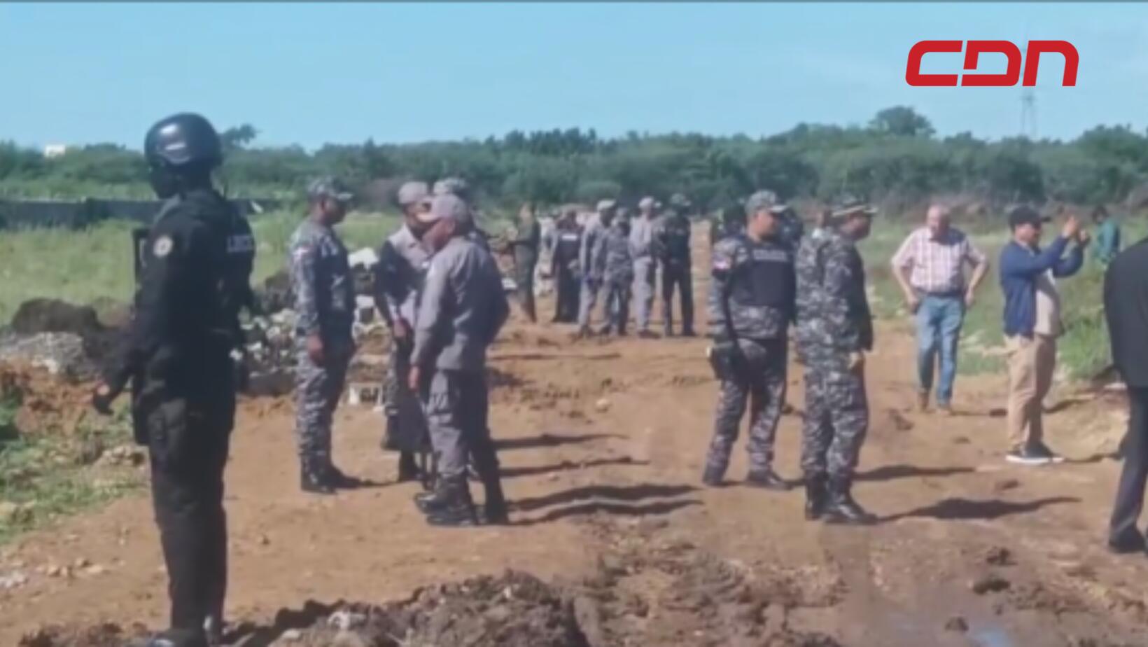 Autoridades realizan desalojos en terrenos ocupados de manera irregular en Hato del Yaque
