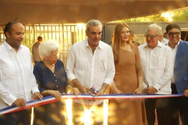 Abrieron de manera oficial el área del Acuario Nacional remozada con inversión de RD$93 millones, encabezado por el presidente Luis Abinader. Foto: CDN Digital.