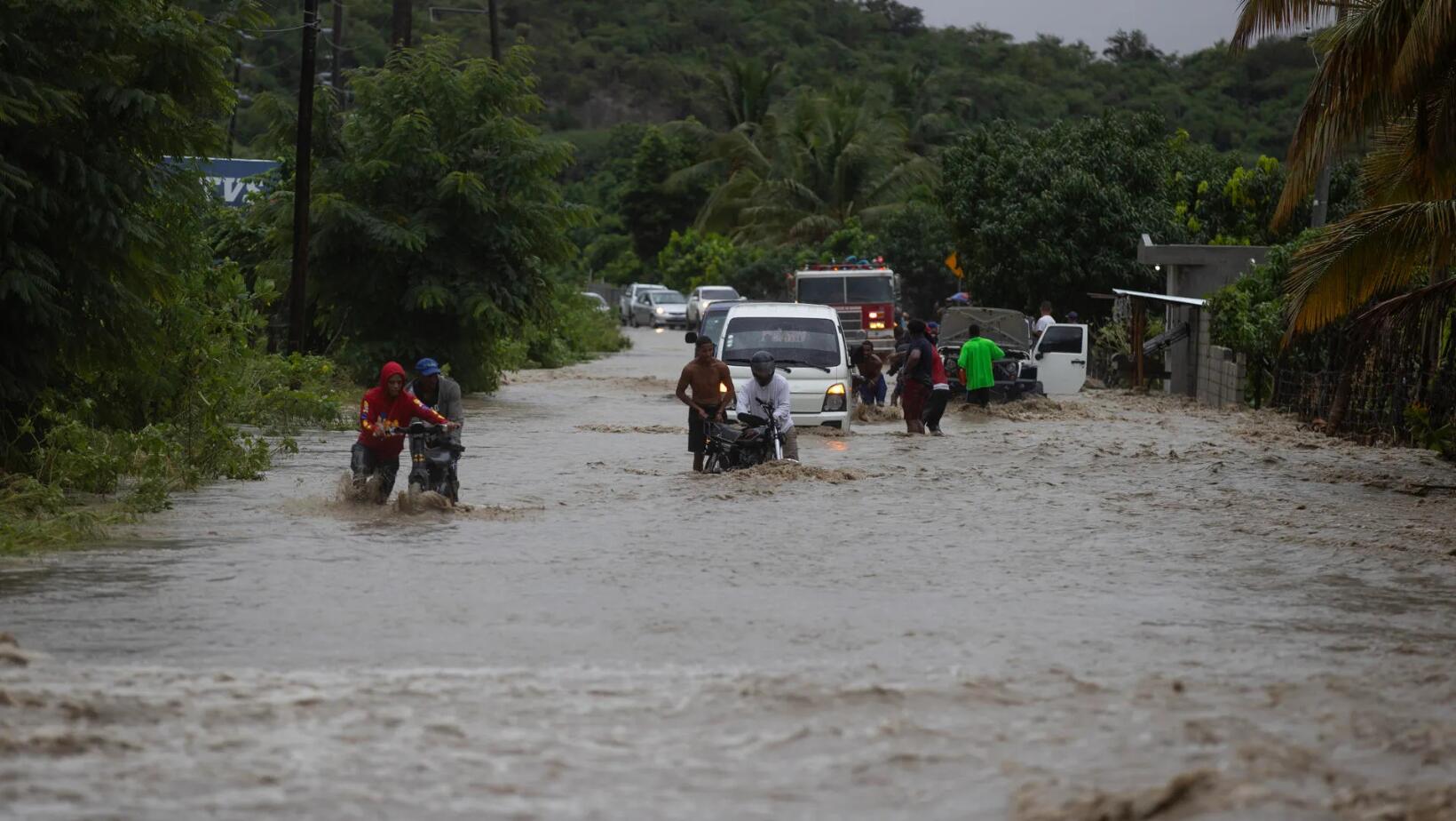 Lluvias en República Dominicana: Más de 7,000 desplazados en Navidad