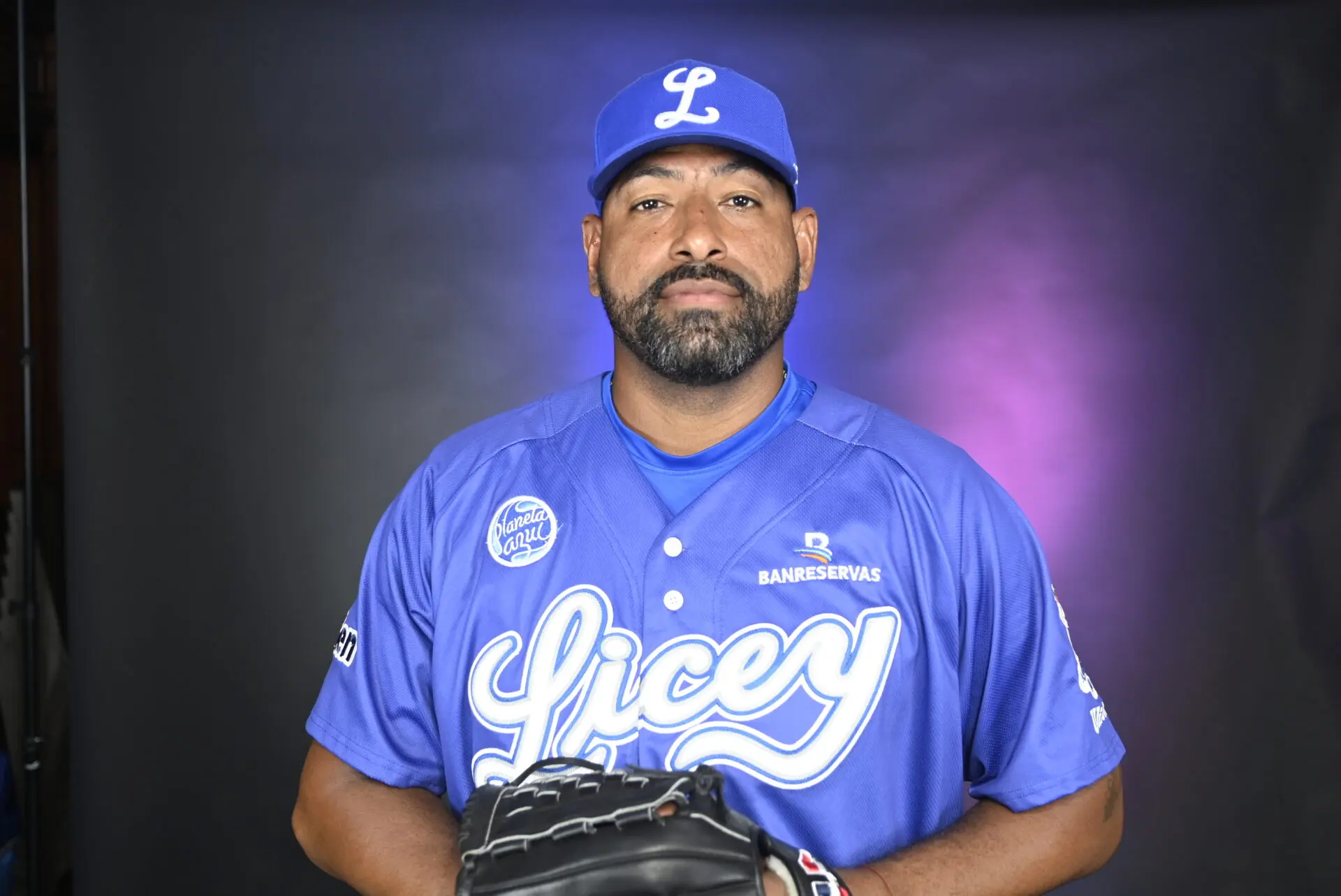 César Valdez subirá al montículo este viernes a las 7:30 de la noche cuando el conjunto azul reciba la visita de los Leones del Escogido en el Estadio Quisqueya Juan Marichal. El estelar lanzador derecho no ha concedido bases por bolas en la temporada en la cual ha trabajado durante 30.1 entradas con 19 ponchados.