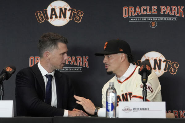 “Esto es un sueño hecho realidad para mí, y estoy emocionado de estar aquí”, expresó Willy Adames. “Estoy muy emocionado. Espero que podamos ganar algunos campeonatos como [Posey] lo hizo. Esa es una de las principales razones por las que estoy aquí”.