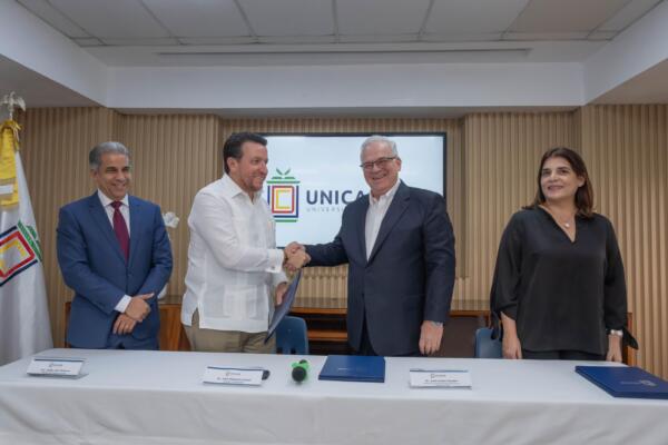 CNG y Unicaribe revolucionan golf con creación de academia