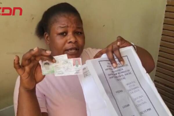 Haitiana que resultó detenida dice se encuentra en proceso de renovación.