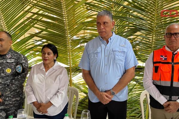 Jesús Antonio Vásquez Martínez, (Chu) realizó este Domingo un almuerzo con los diferentes de socorro de la provincia María Trinidad Sánchez.