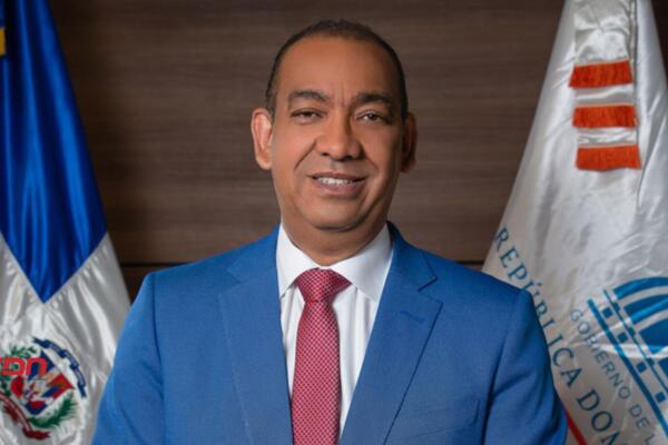 Deligne Ascención, secretario nacional de Organización del Partido Revolucionario Moderno. (foto, fuente externa)