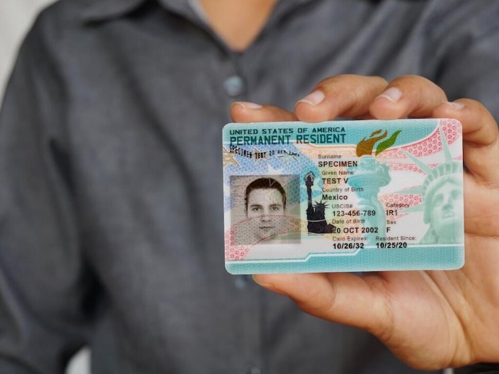 EE.UU. hace cambios al formulario para obtener la green card