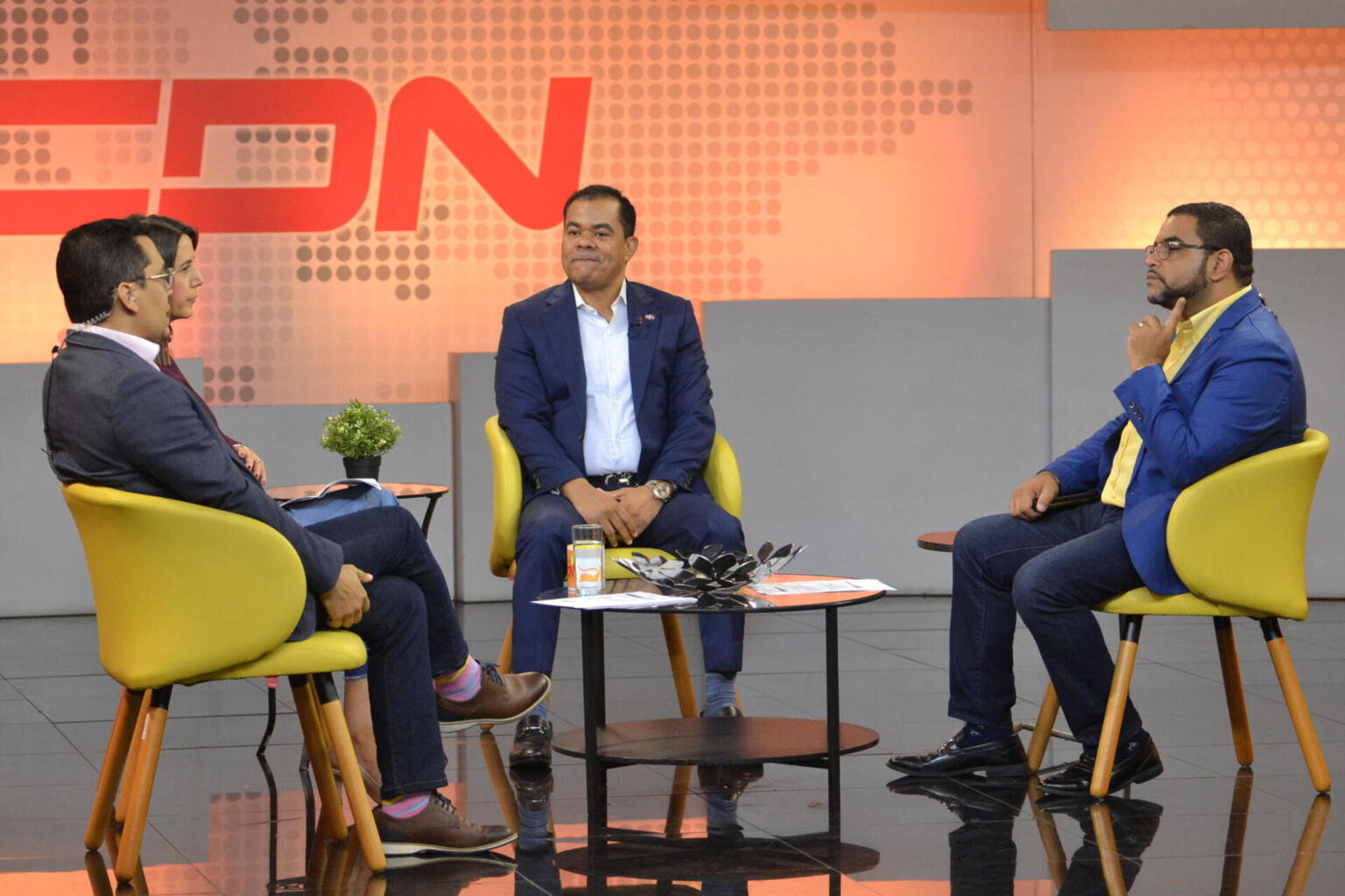 De izquierda a derecha: Federico Jovine, Katherine Hernández, Elías Báez y Héctor Marte.