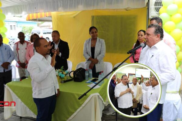 Los nuevos incumbentes los posesionó el profesor Santiago Portes, presidente del Consejo de Administración. Foto: CDN Digital 