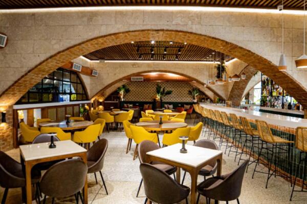 Restaurante Morisoñando continúa abierto al público
