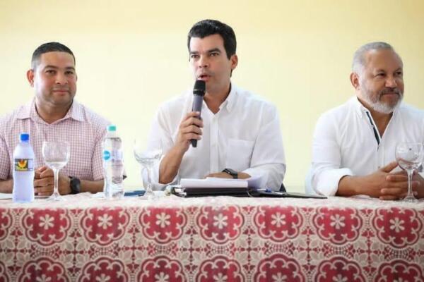 Inapa realiza encuentro comunitario en la provincia Peravia