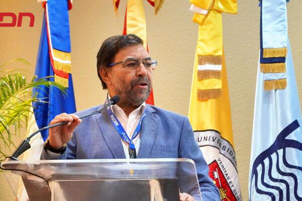 Olmedo Caba Romano, director ejecutivo del Instituto Nacional de Recursos Hidráulicos (INDRHI).