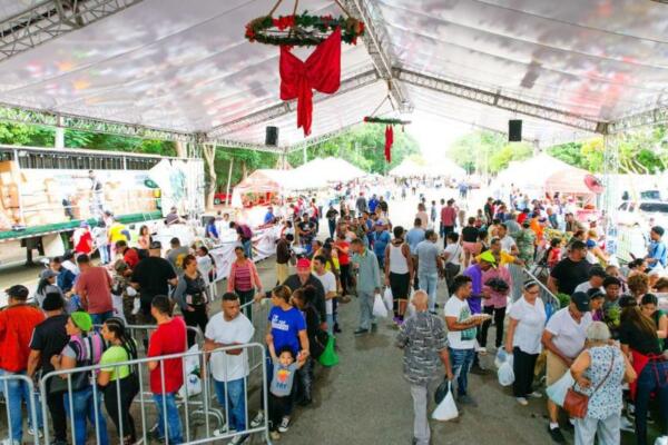 Miles de personas asisten a las seis Ferias Navidad del Cambio con el Inespre.