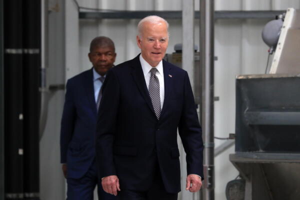 Footgrafía del presidente de Estados Unidos, Joe Biden. EFE/Ampe Rogerio