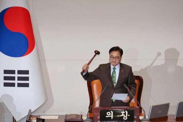 El Parlamento surcoreano aprobó este sábado la destitución del presidente, Yoon Suk-yeol, por haber declarado la ley marcial. (foto, fuente externa)