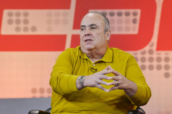 El exsecretario general del PLD, Charlie Mariotti declaró que el PRM saldrá del poder en el 2028 y habló sobre la solidez del partido morado (foto: Félix de la Cruz)