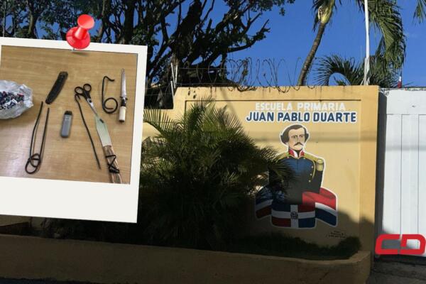Armas de fuego halladas durante operativo en escuela en Villa Altagracia.