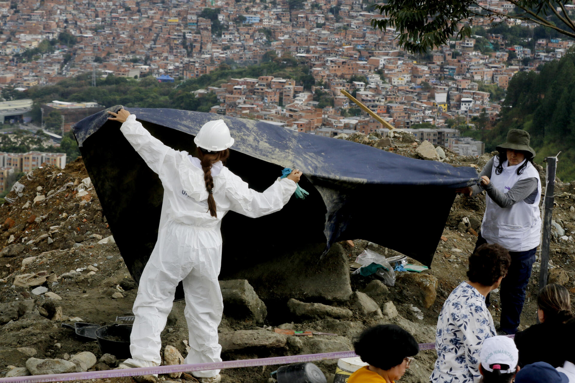 Hallan osamentas en La Escombrera de Medellín