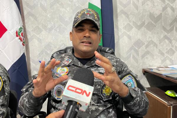 Más de 300 agentes están preparados en la Regional de la Policía Nacional (PN) en María Trinidad Sánchez y Samaná.