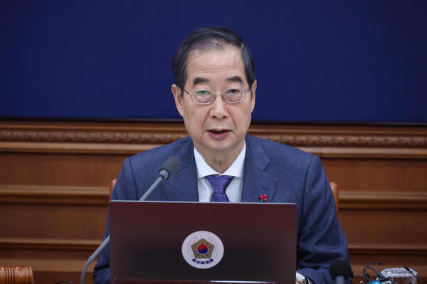 El presidente interino de Corea del Sur, Han Duck-soo, en una foto de archivo. EFE/EPA/YONHAP 