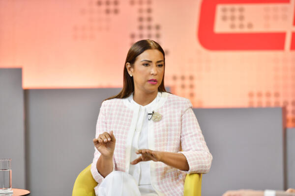 La diputada Selinée Méndez dijo que está de acuerdo con que los legisladores ni los funcionarios tengan exoneraciones fiscales (foto: Félix de la Cruz)