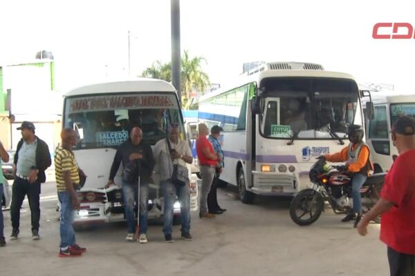 Un equipo de CDN hizo un recorrido por diferentes paradas de autobuses en esta capital, donde según los transportistas se observa una disminución de pasajeros que viajan al interior del país.
