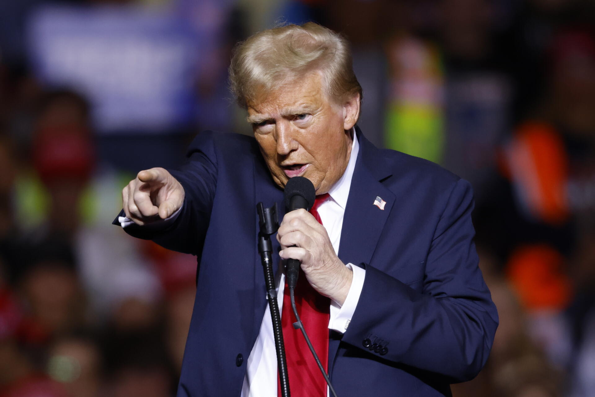 Donald Trump nombra embajador de RD y en 10 países más
