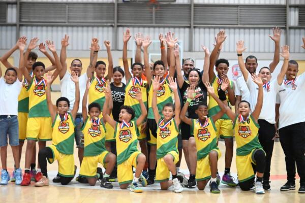 Selección Santiago se corona como campeón en el Convivió Nacional Minibasket