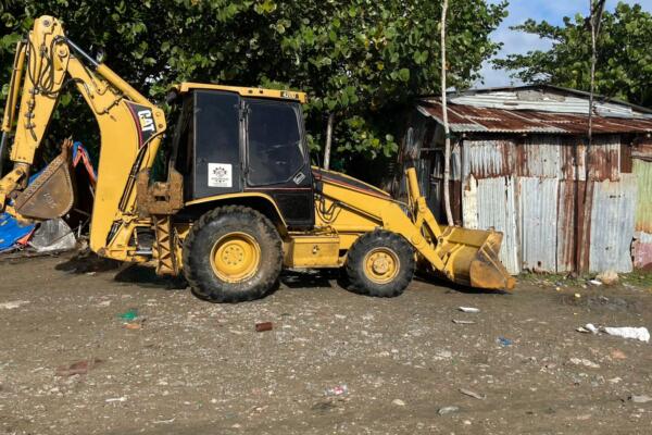 Desmantelan construcciones ilegales en  María Trinidad Sánchez. (Foto, fuente externa)