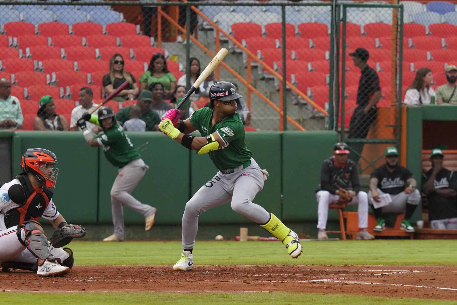 Las Estrellas derrotaron a los Toros en 11 episodios