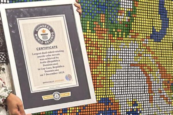 Certificación por Récord Guinness otorgada a la galería de arte de Cap Cana. 
Foto: Fuente externa.
