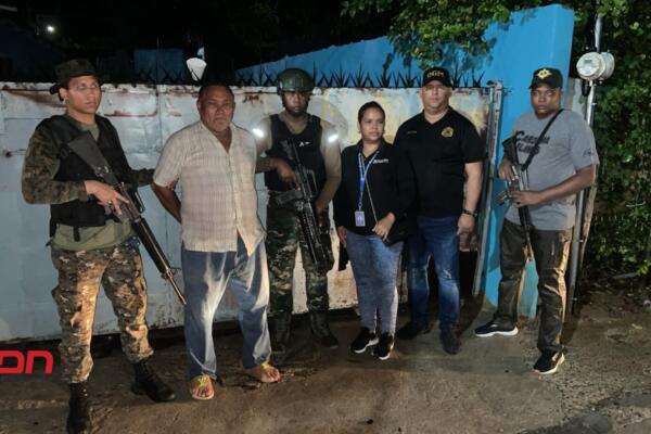 Ponen a disposición del MP 206 personas por traficar haitianos. (foto, fuente externa)