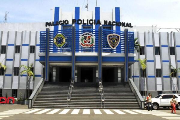 Policía detiene a presunta ladrona en Maimón. (foto, fuente externa)