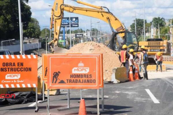 Informe de Obras Públicas, destaca a la fecha están en ejecución 232 proyectos de infraestructura. (foto, fuente externa)