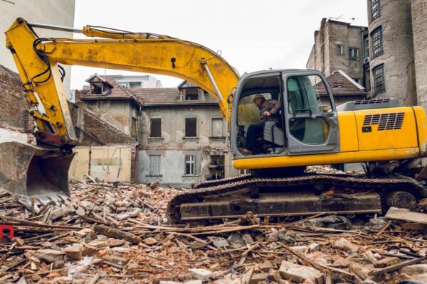 Ministerio de Hacienda destruye equipos de apuestas ilegales. (foto, fuente externa)